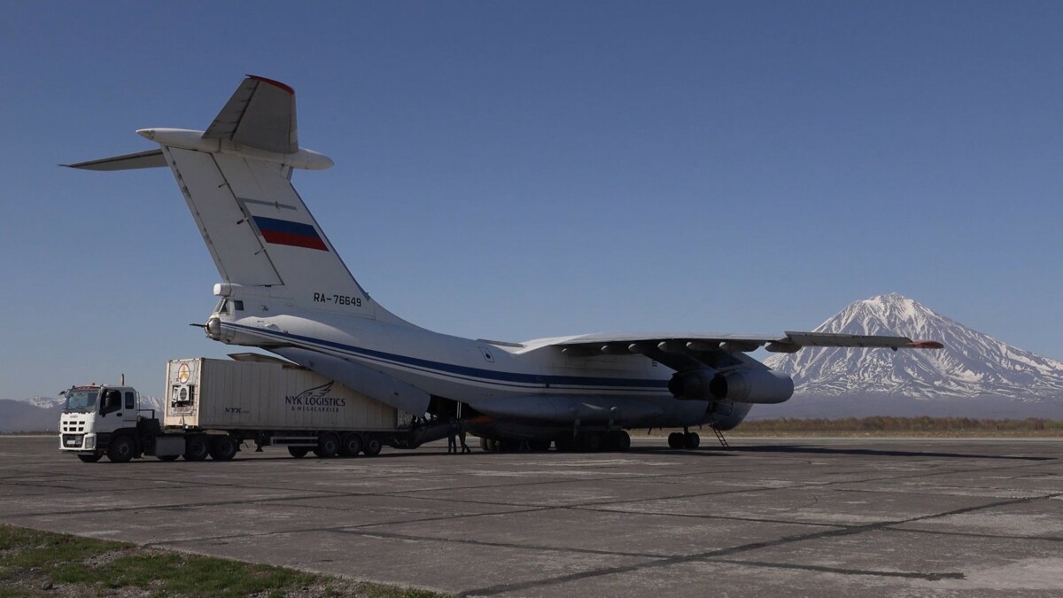 С Камчатки военным самолетом отправили 17 тонн гуманитарной помощи для ЛДНР