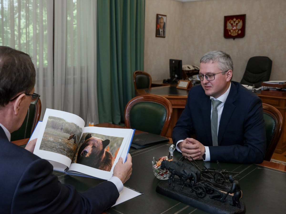 Зампред Госдумы Алексей Гордеев поддержал идею главы Камчатки об ограничении вывоза икры авиапассажирами 